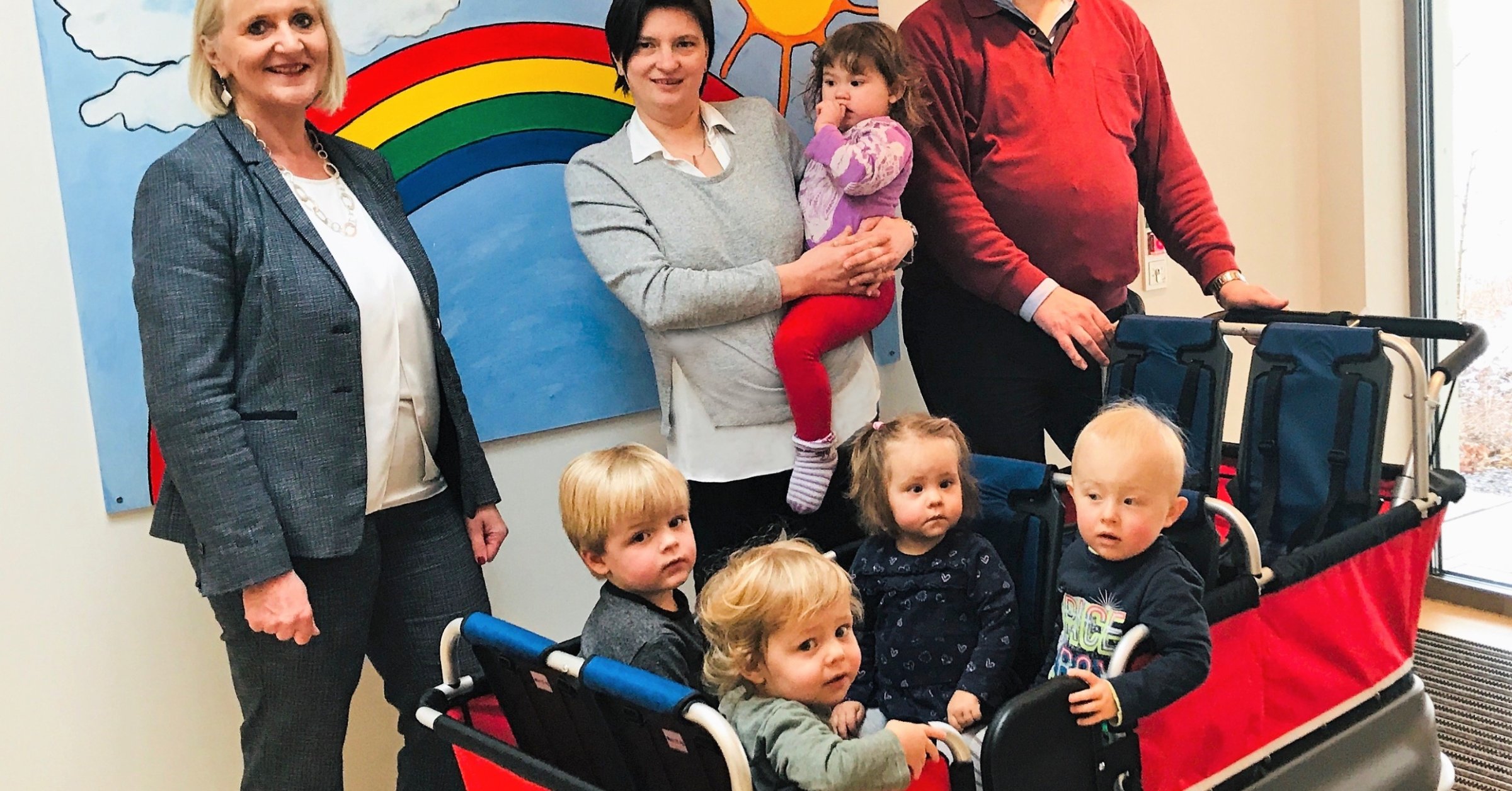 Spendenübergabe unseres neuen Krippenbusses | Kindertagesstätte St